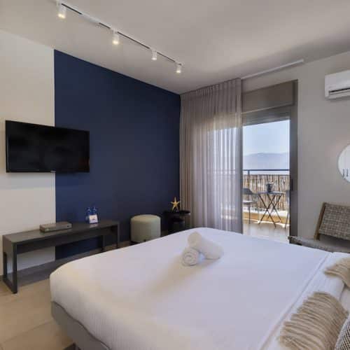 Studio Apartment with Balcony