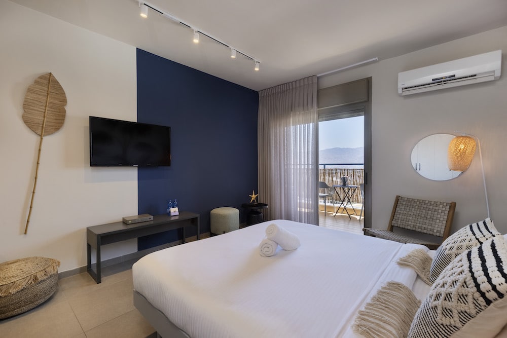 Studio Apartment with Balcony