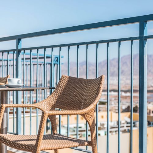 Sea View Gallery Apartment with Balcony