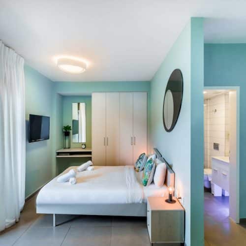 Family Studio Apartment with Bunkbeds and Balcony