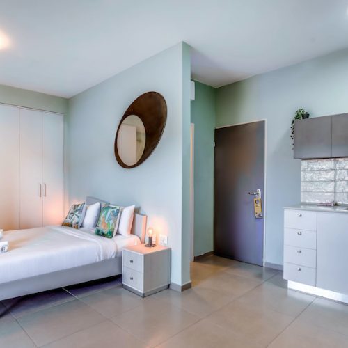 Family Studio Apartment with Bunkbeds and Balcony